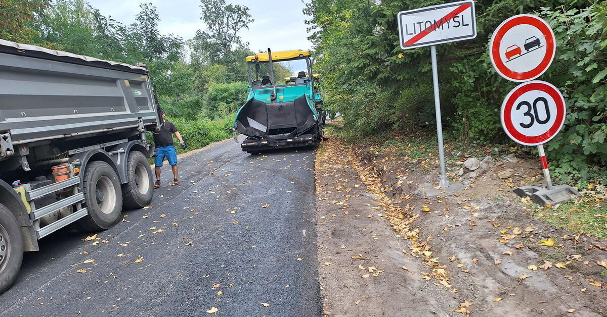 Poslední úsek silnice mezi Litomyšlí a Strakovem má nový kabát SÚS Pk